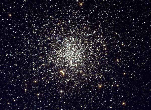 M4/さそり座の球状星団