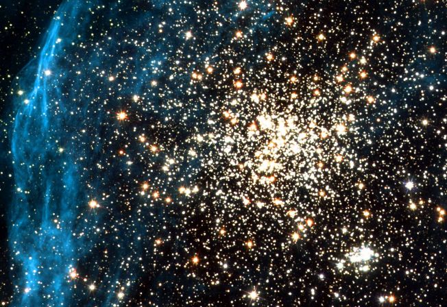 かじき座の散開星団NGC1850
