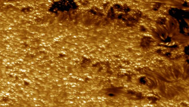 APOD: 2003 June 24 - The Sun's Surface in 3D