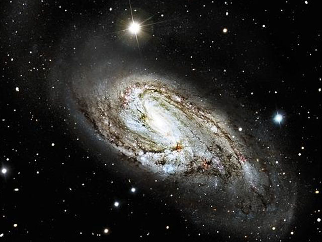 しし座の銀河系外星雲M66