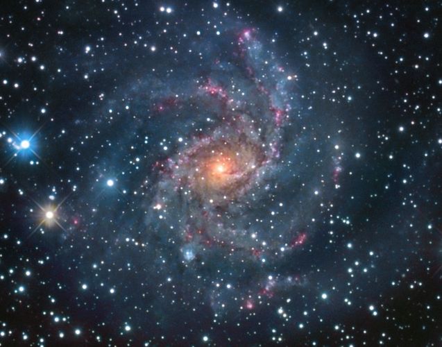 ケフェウス座の銀河系外星雲NGC6946