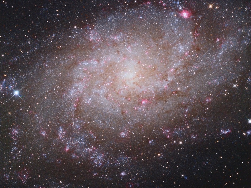 さんかく座の銀河系外星雲M33
