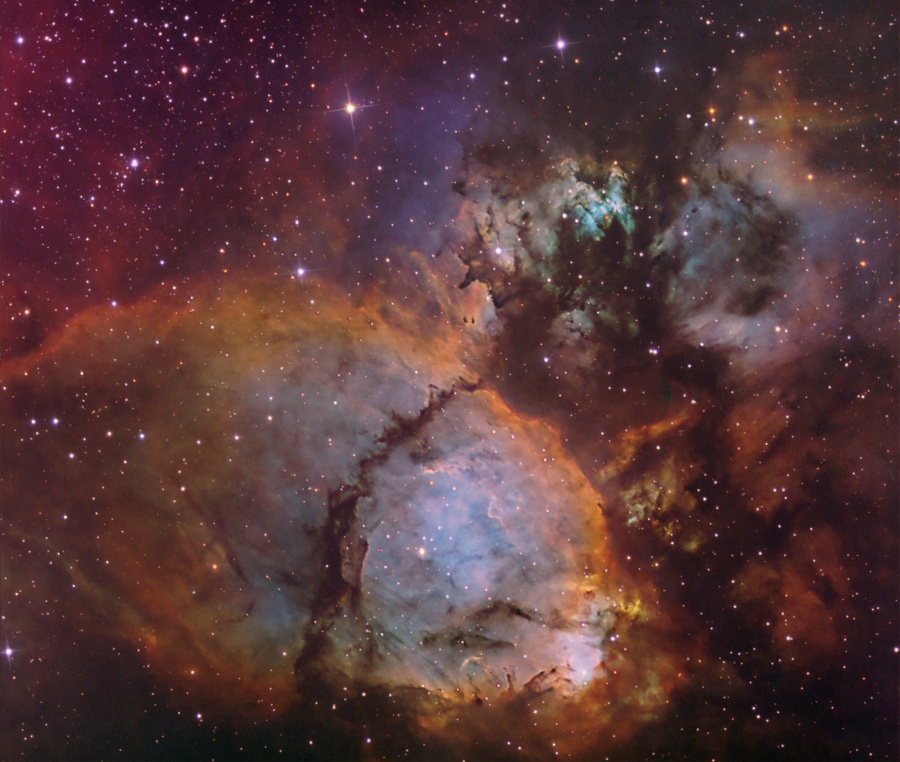 Cosmic cloud NGC 281 which spans over 80 light-years : r/space