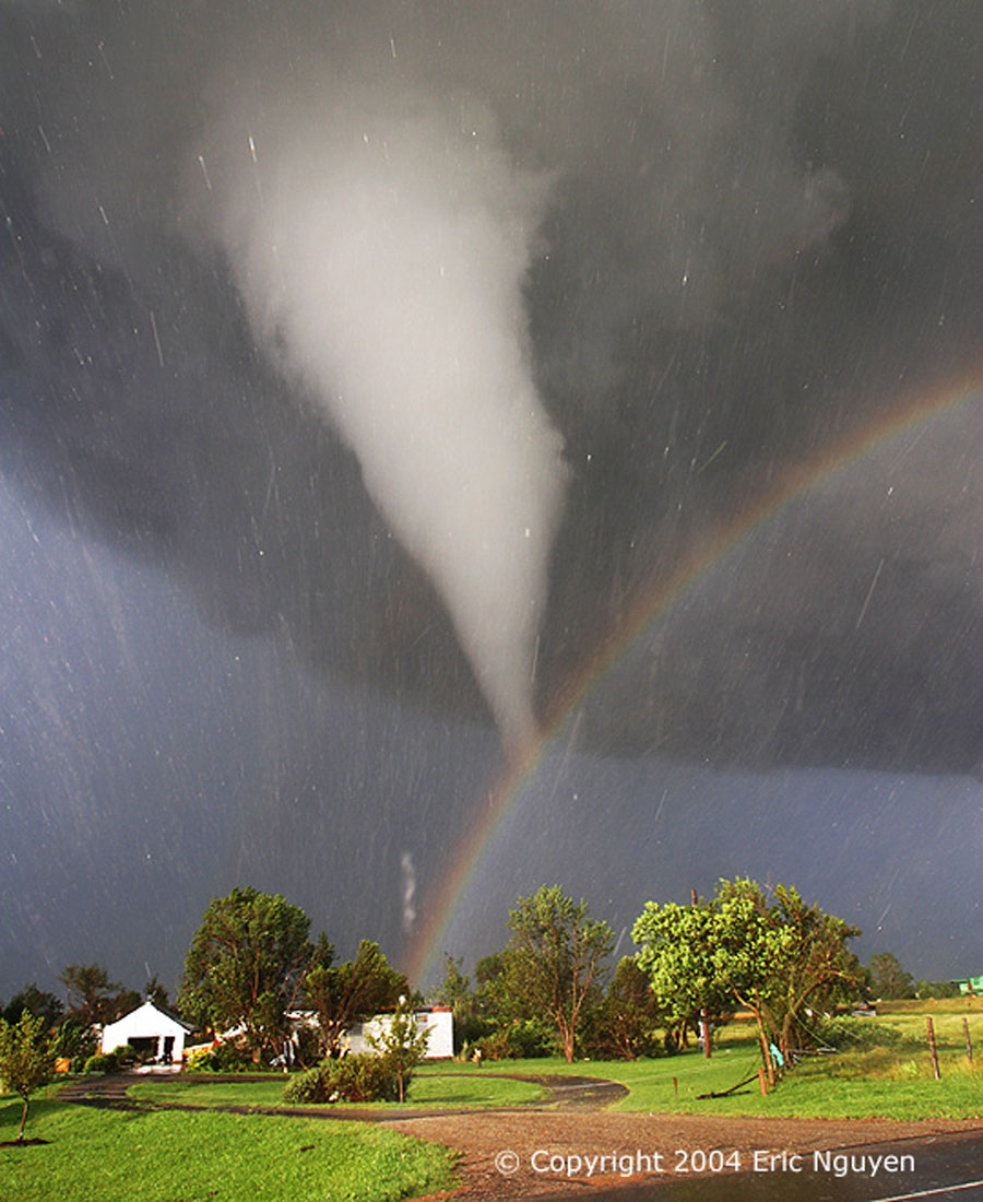 http://apod.nasa.gov/apod/image/1108/tornado_nguyen_900.jpg