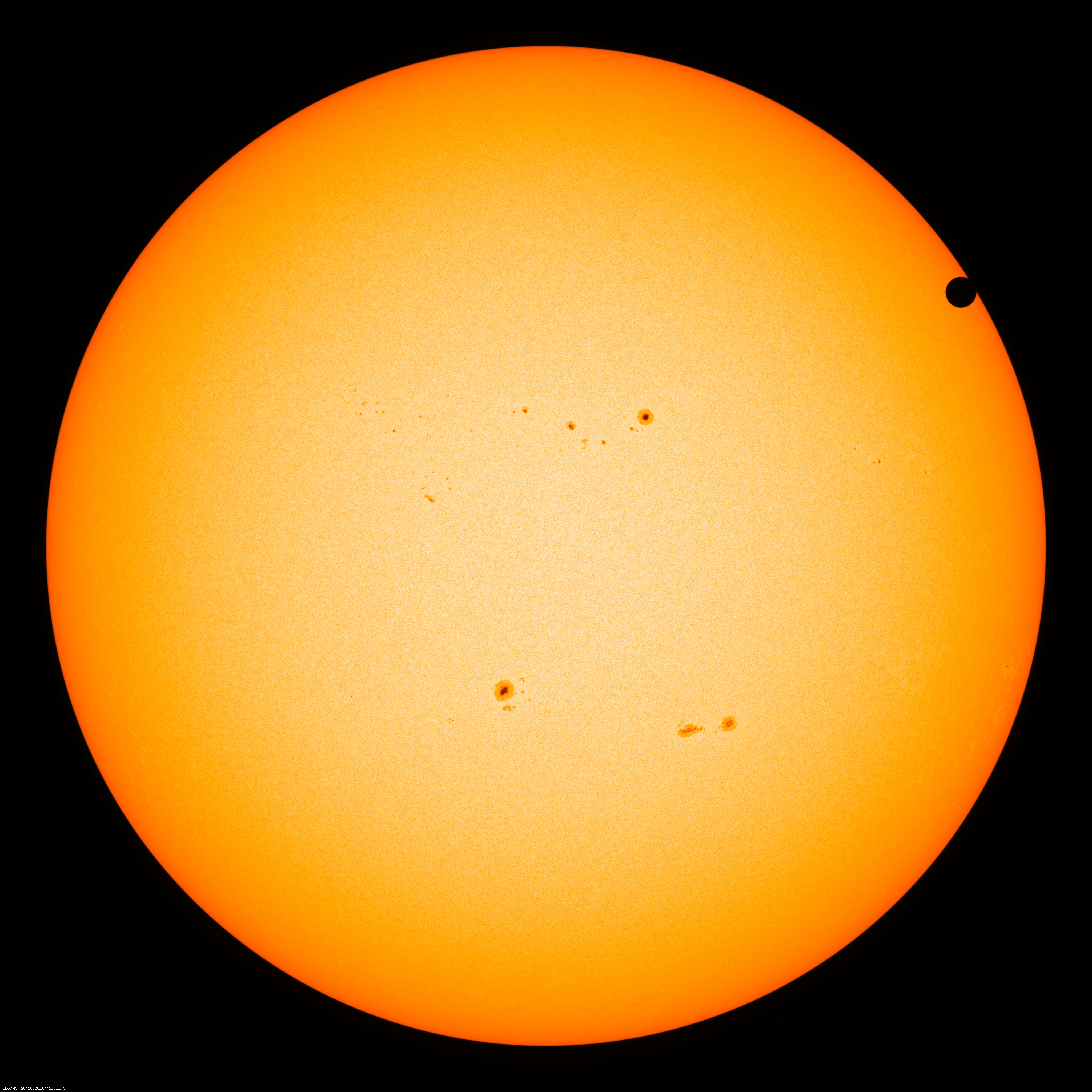 sunvenus_sdo_4096.jpg