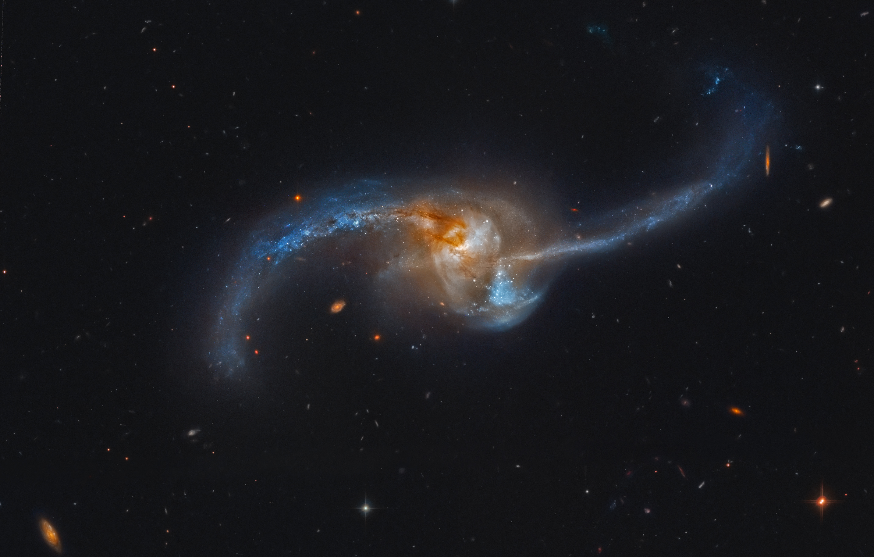 Colliding galaxies hot sale hubble