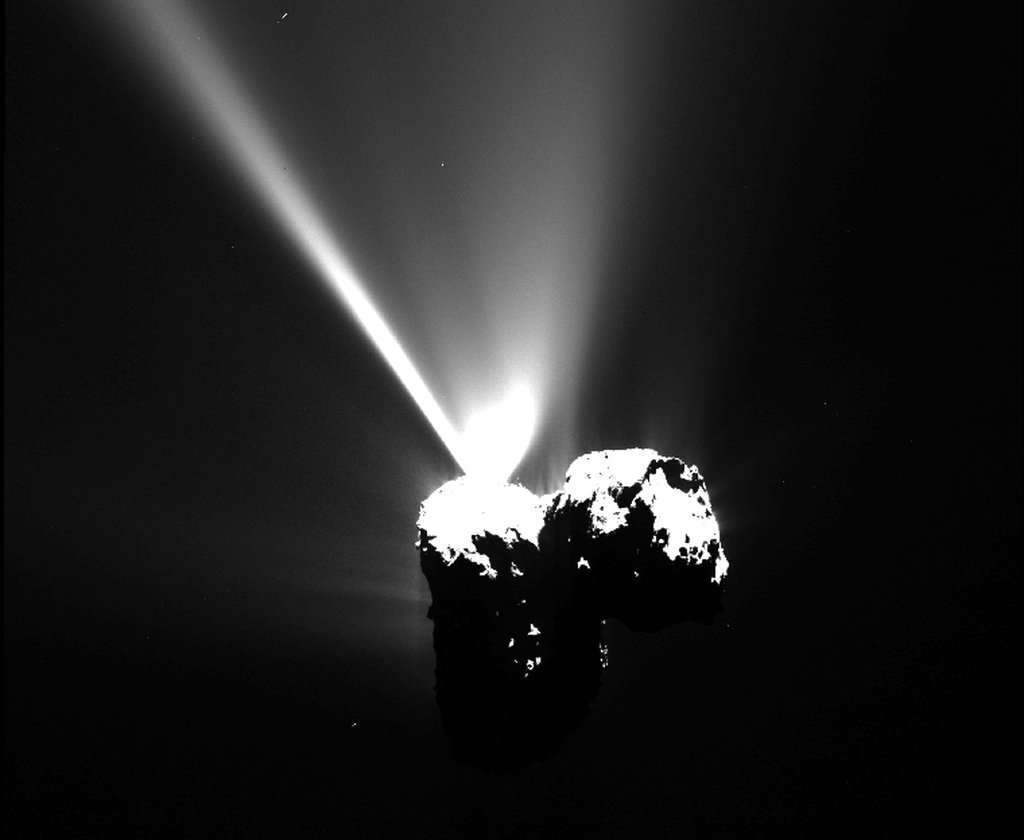 ESA_Rosetta_OSIRIS_NAC_20150812_T1735c.j