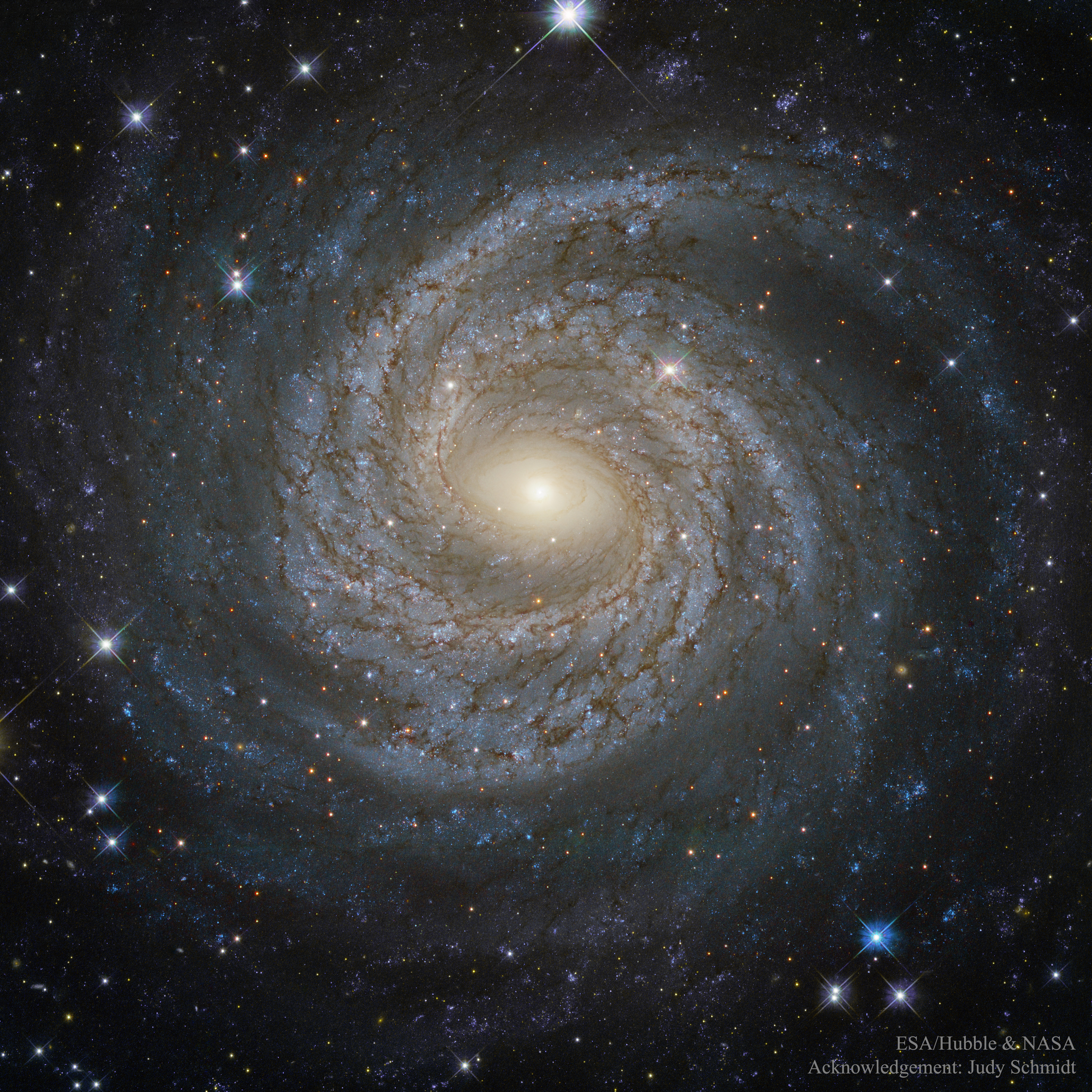 NGC6814_hubble_3970.jpg