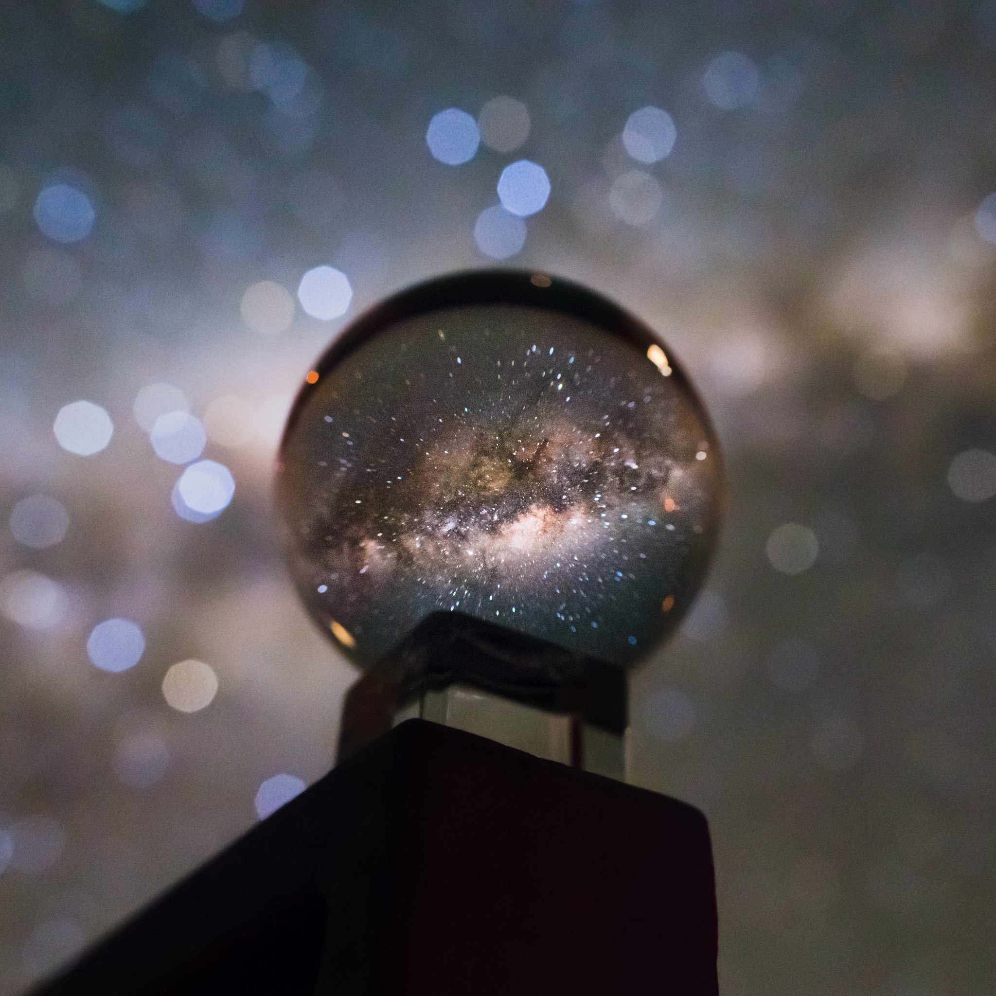 La noche a través de una bola de cristal - Fotografiando la noche
