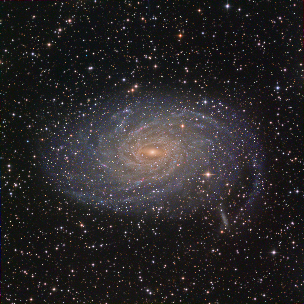 Spirální galaxie NGC 6744