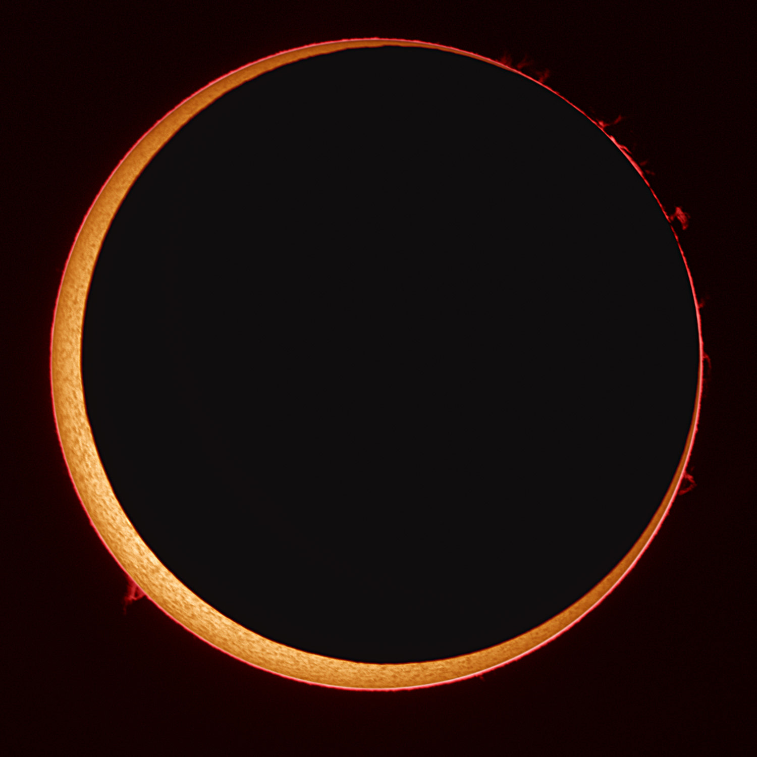 APOD 2005 October 5 An Annular Solar Eclipse at High Resolution