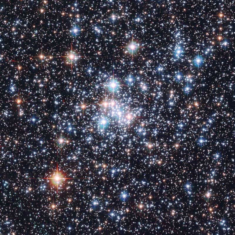 JAPOD dayframe_APOD: 2006 May 1 - Open Cluster NGC 290: A Stellar 