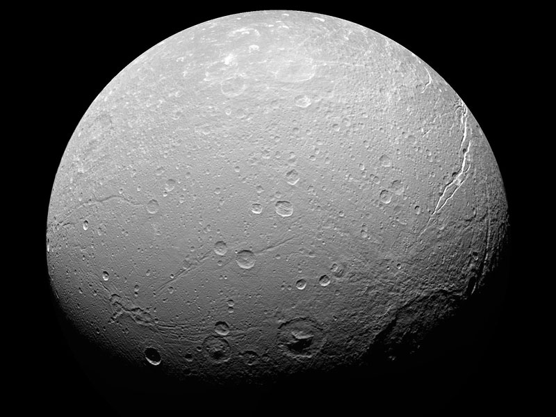 https://apod.nasa.gov/apod/image/0707/dione3_cassini.jpg