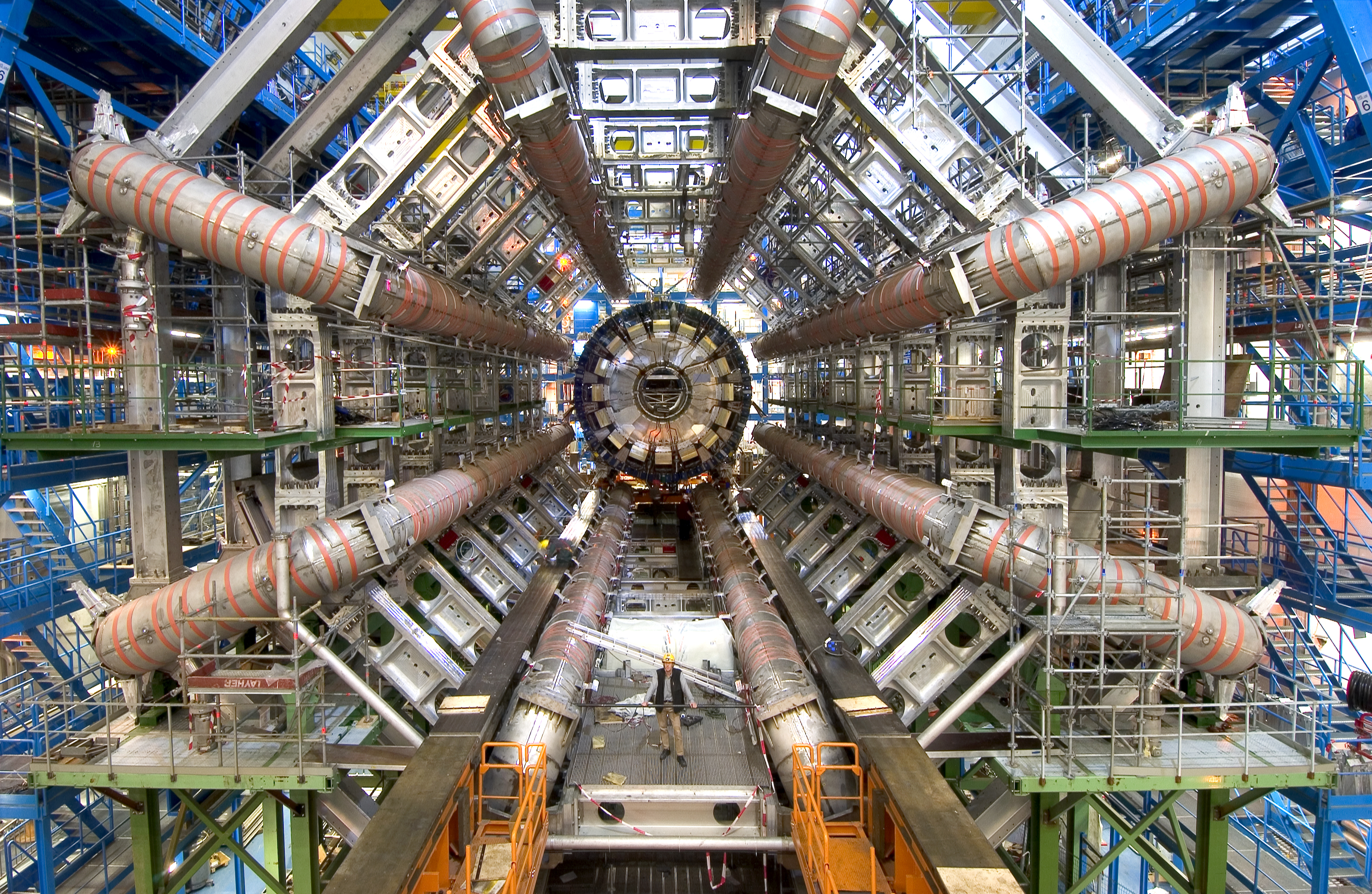 Warp Point, La puerta a un nuevo mundo! - Página 6 Atlas_cern_big