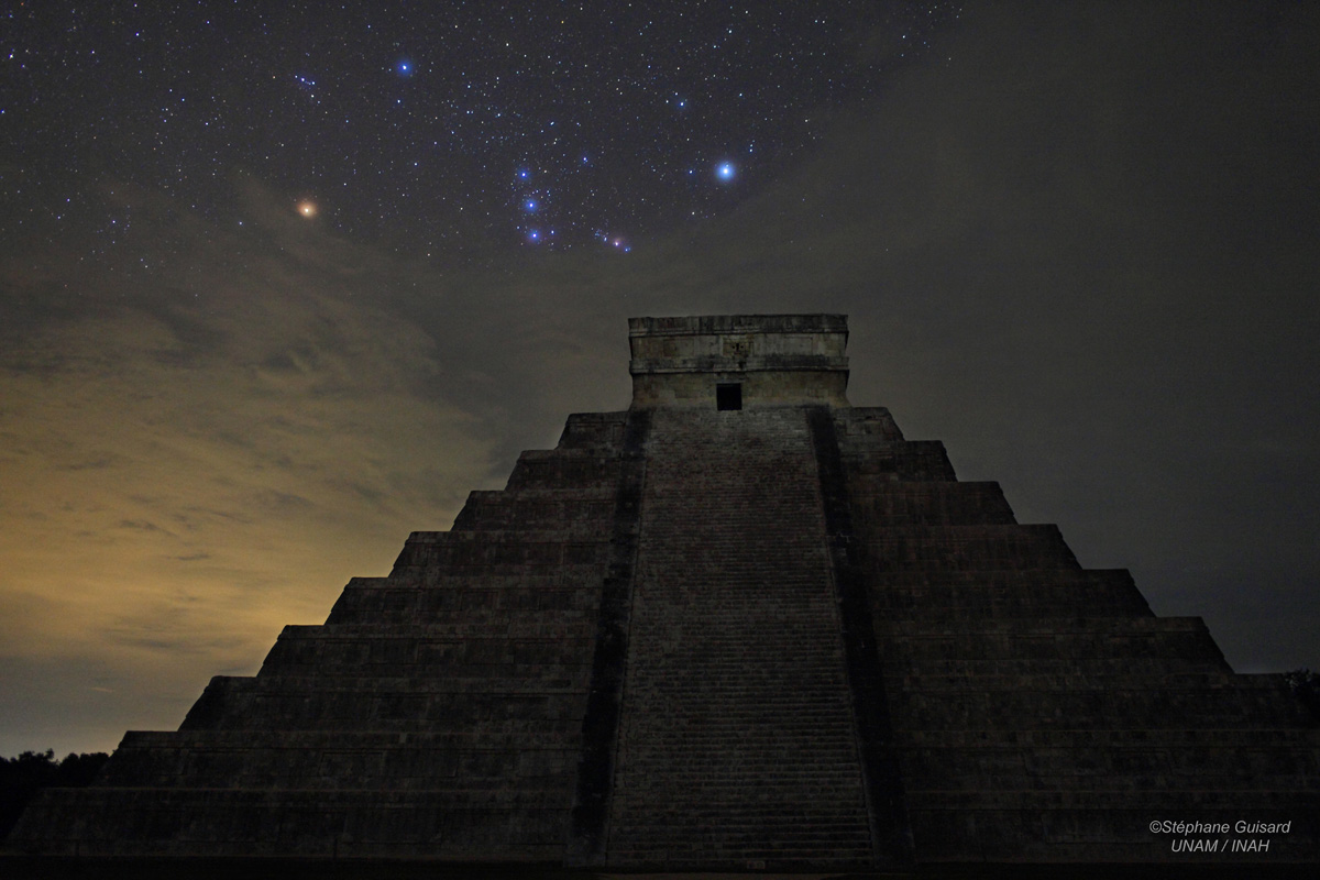 APOD 2012 December 21 Orion over El Castillo