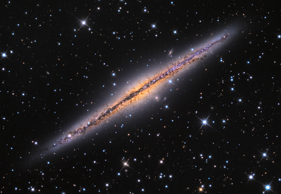 NGC 891侧面