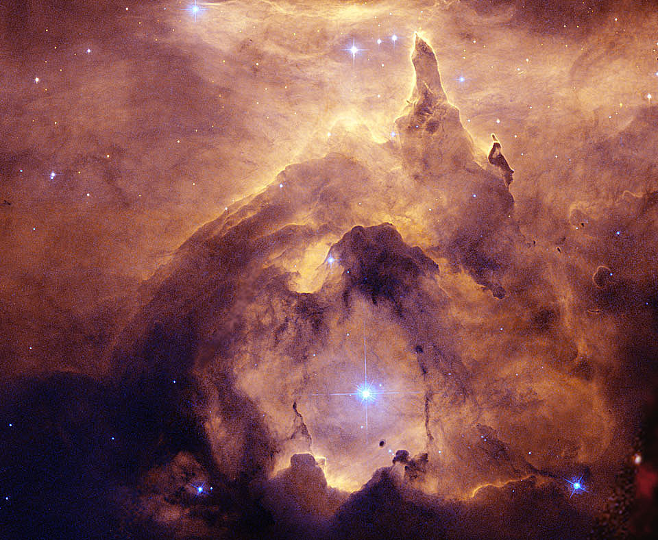 ngc6357中的一颗大质量恒星