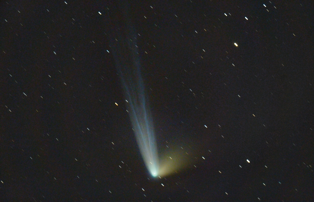 彗星尾巴和恒星轨迹