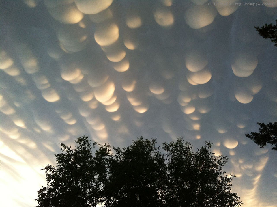 Nubes mammatus sobre Saskatchewan
