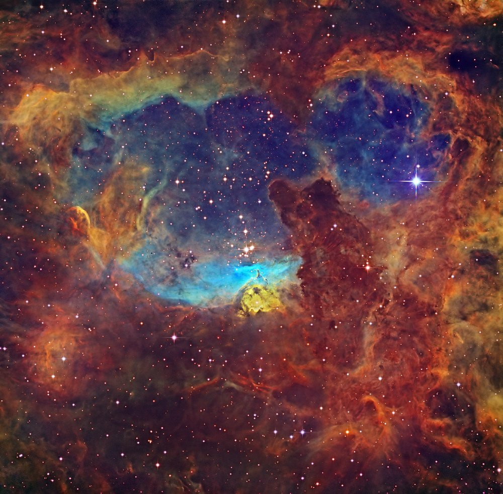 NGC 6357中的大质量恒星