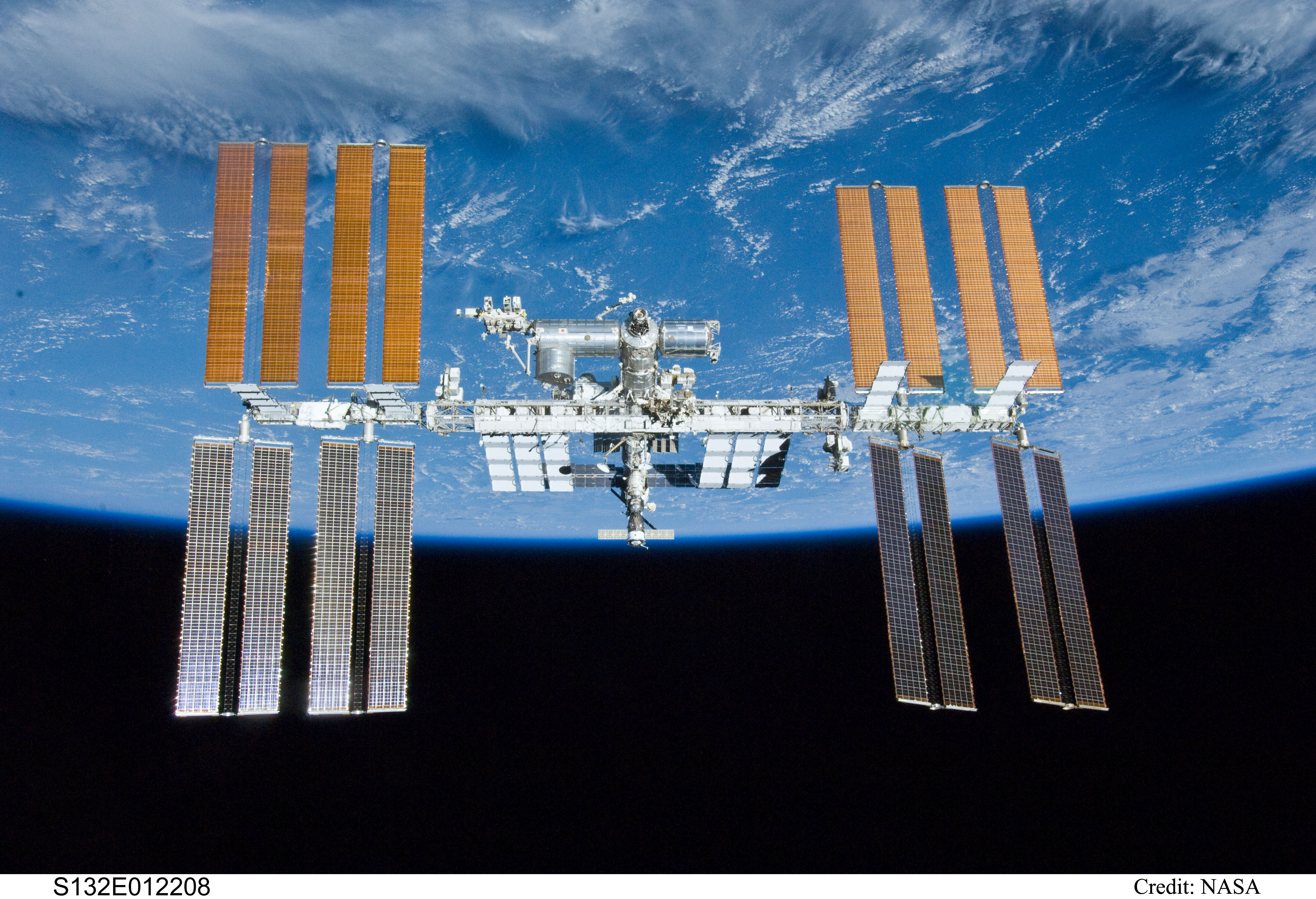 APOD 2016 April 18 The International Space Station Over Earth