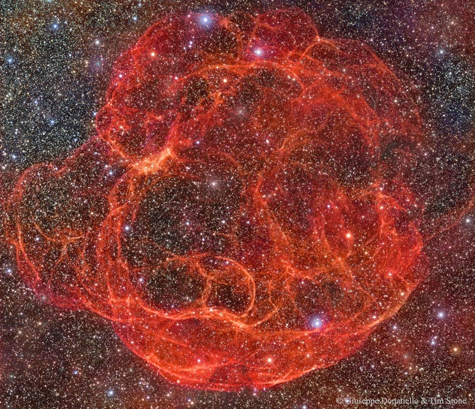 Nebulosa Espagueti: la remanente de la supernova Simes 147