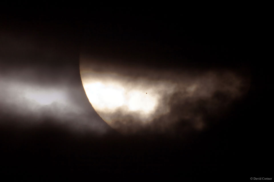 Tránsito de Mercurio: una extraña mancha en el Sol