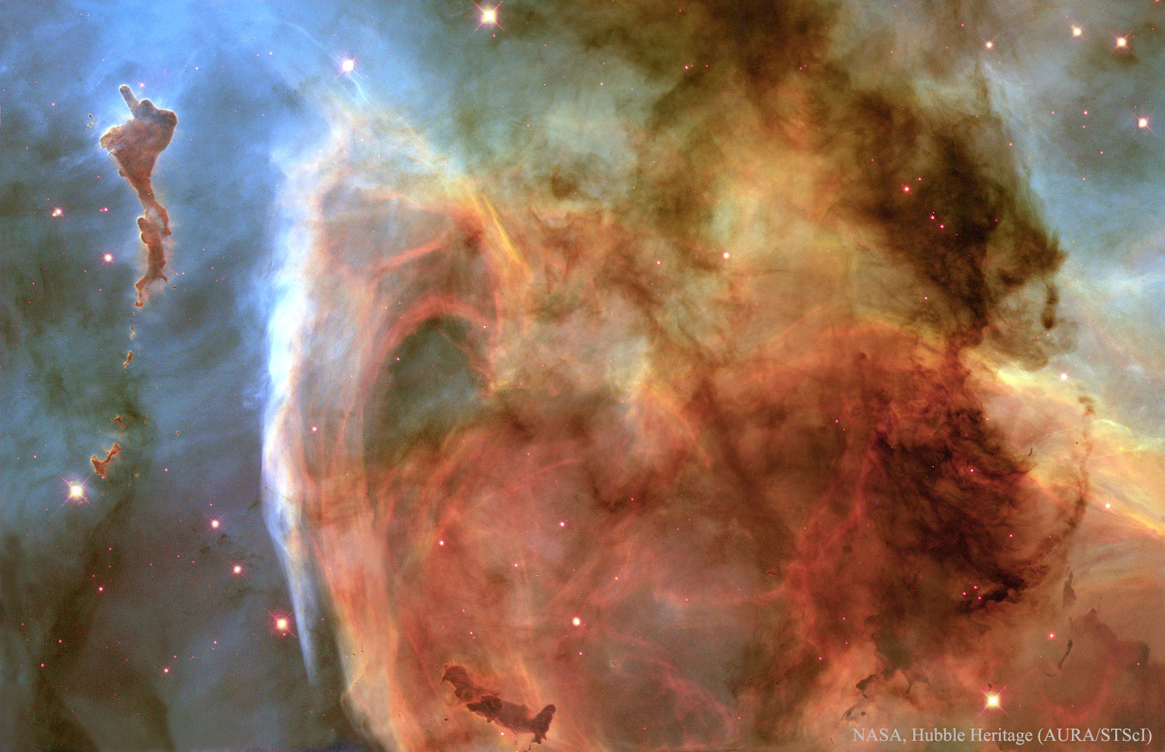 APOD 2016 August 14 The Keyhole In The Carina Nebula