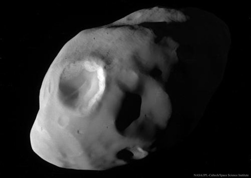 Detalles de Pandora en Saturno