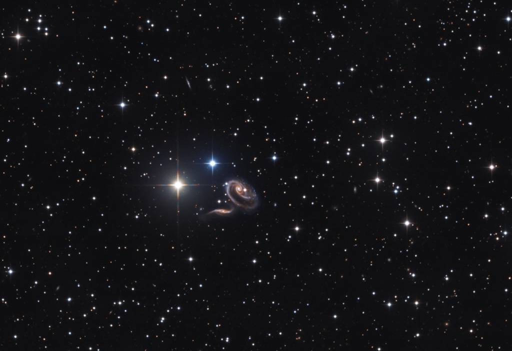 Arp 273的奇特星系