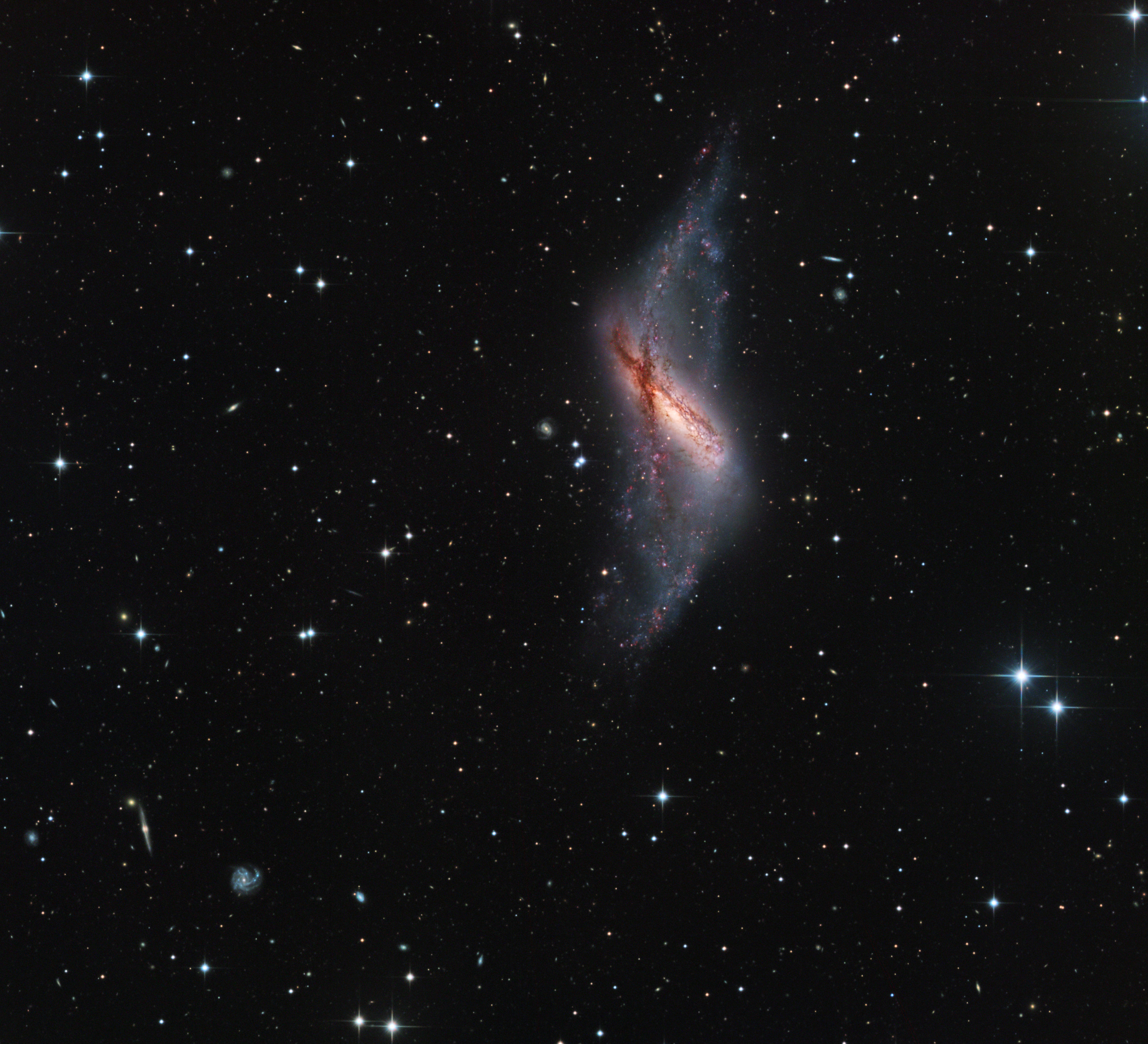 Astronomy Picture of the Day - Σελίδα 3 NGC660_80Chart32
