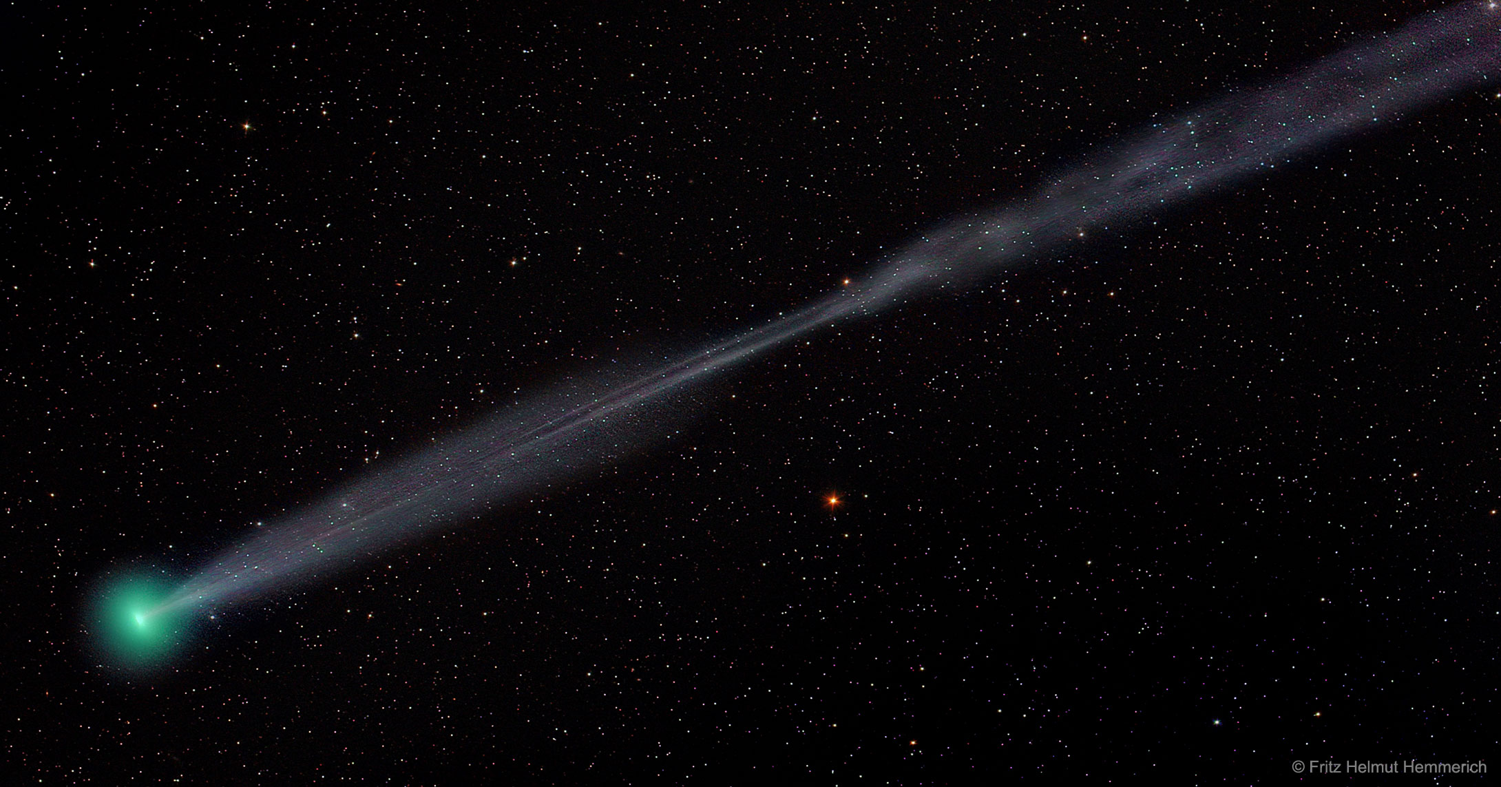 Astronomy Picture of the Day - Σελίδα 6 CometLovejoyE4_Hemmerich2_2180