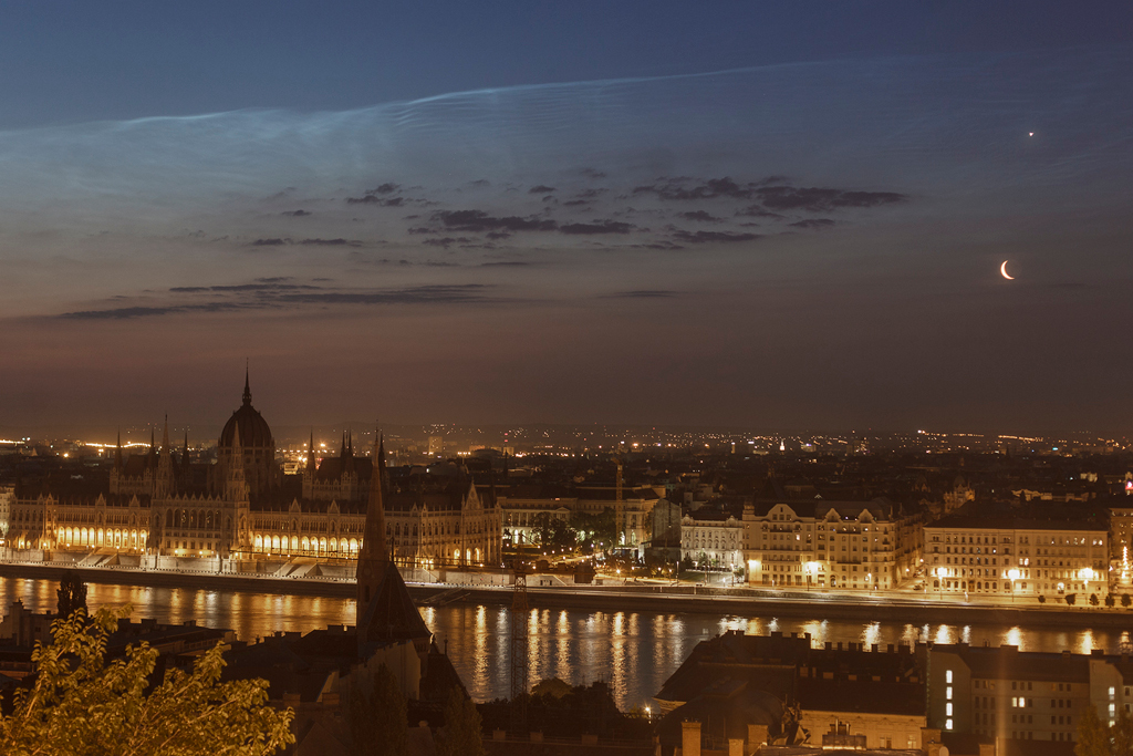 Conjunción en el solsticio sobre Budapest
