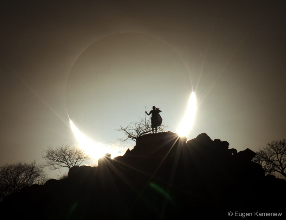 Un eclipse solar híbrido sobre Kenia