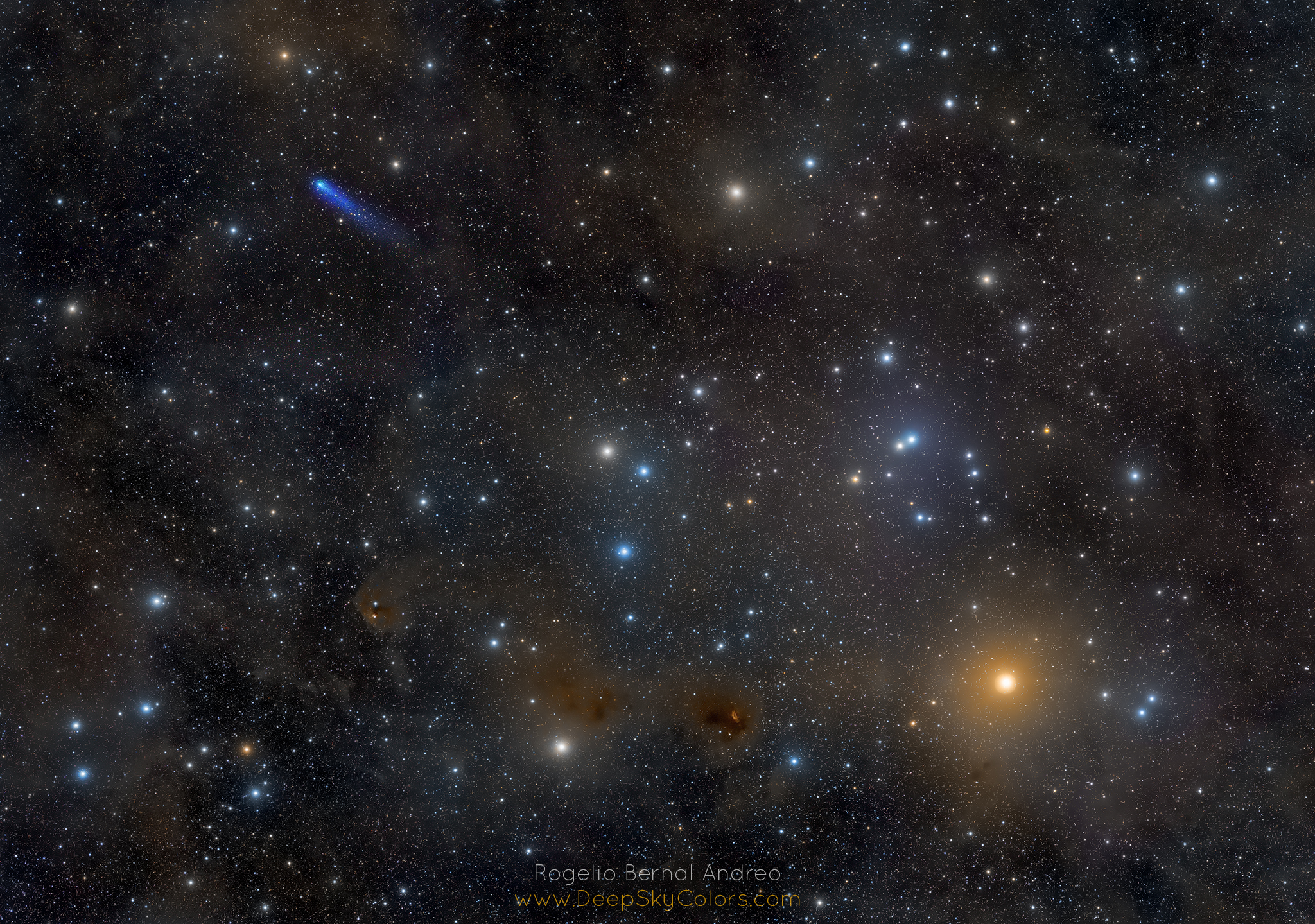 Blue Comet in the Hyades Cluster