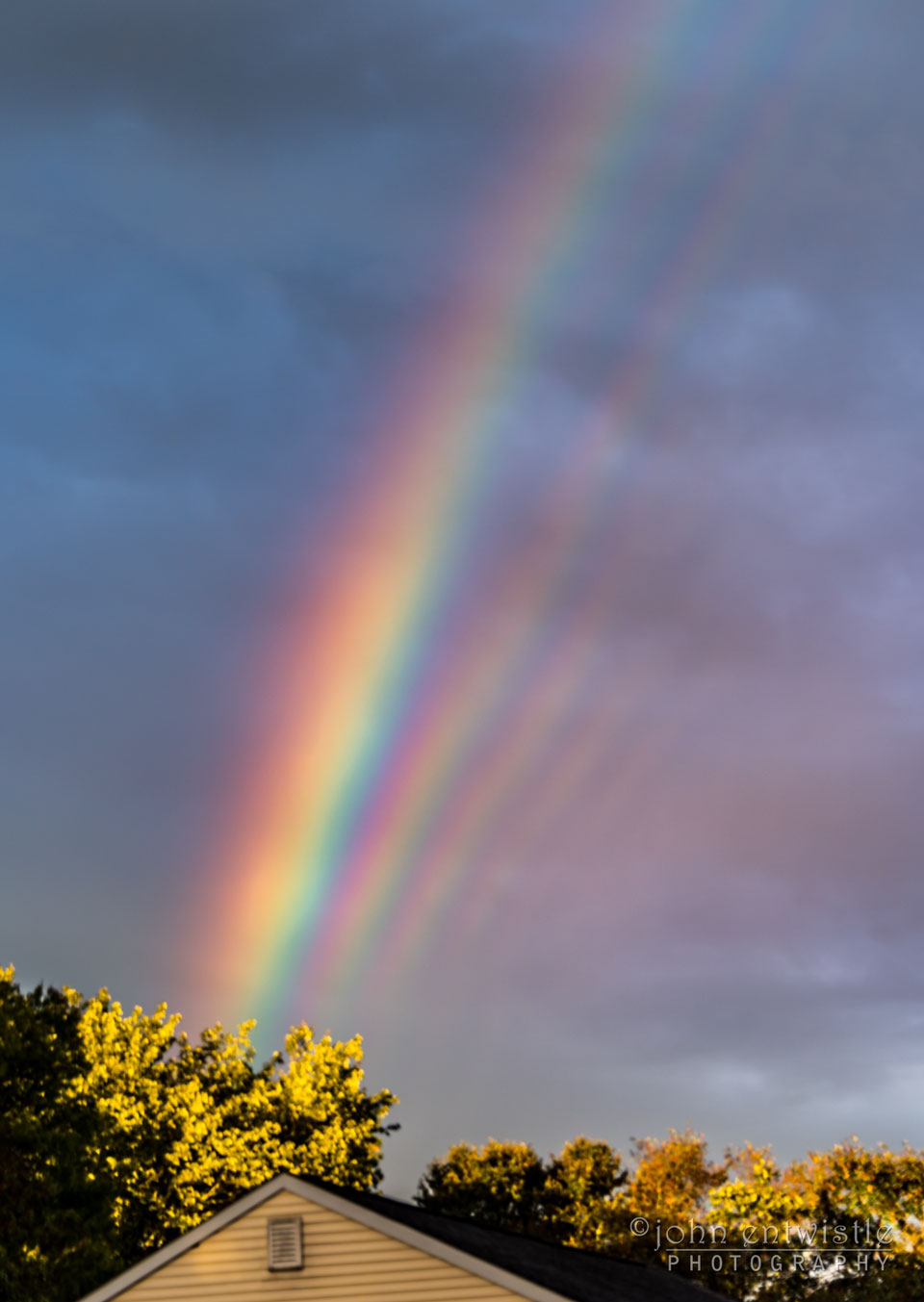 2018年10月02日:纽泽西州上空的複虹-（Supernumerary Rainbows over New Jersey）