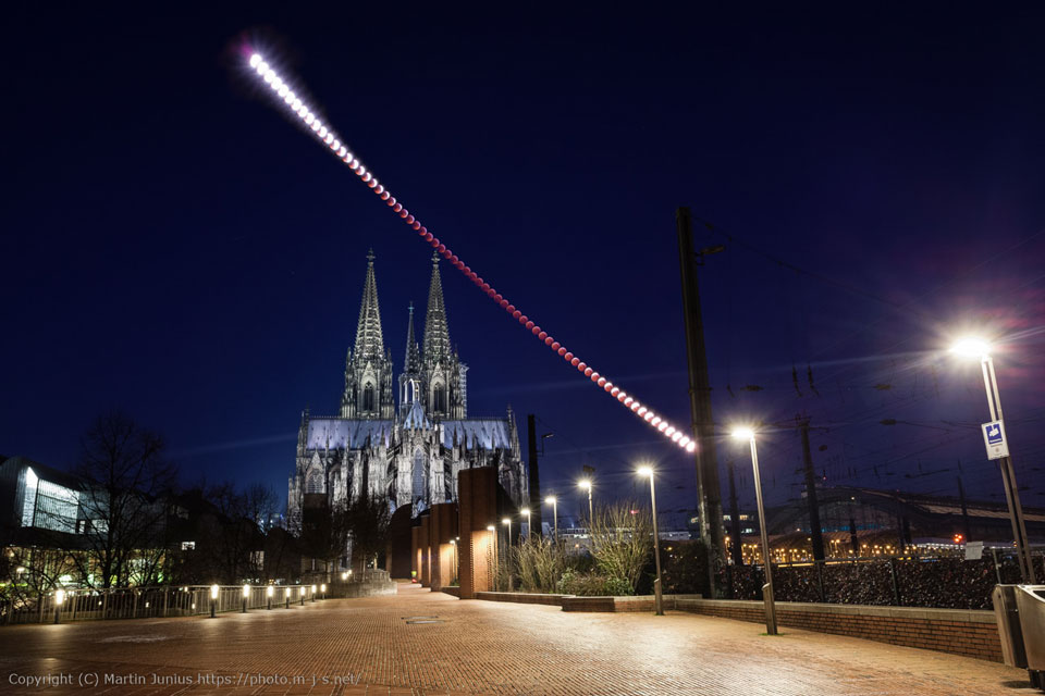 科隆大教堂上空的月食