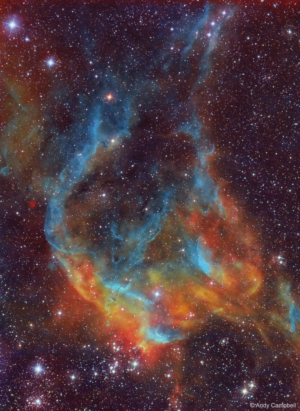 NGC 3572附近的恒星、尘埃和气体
