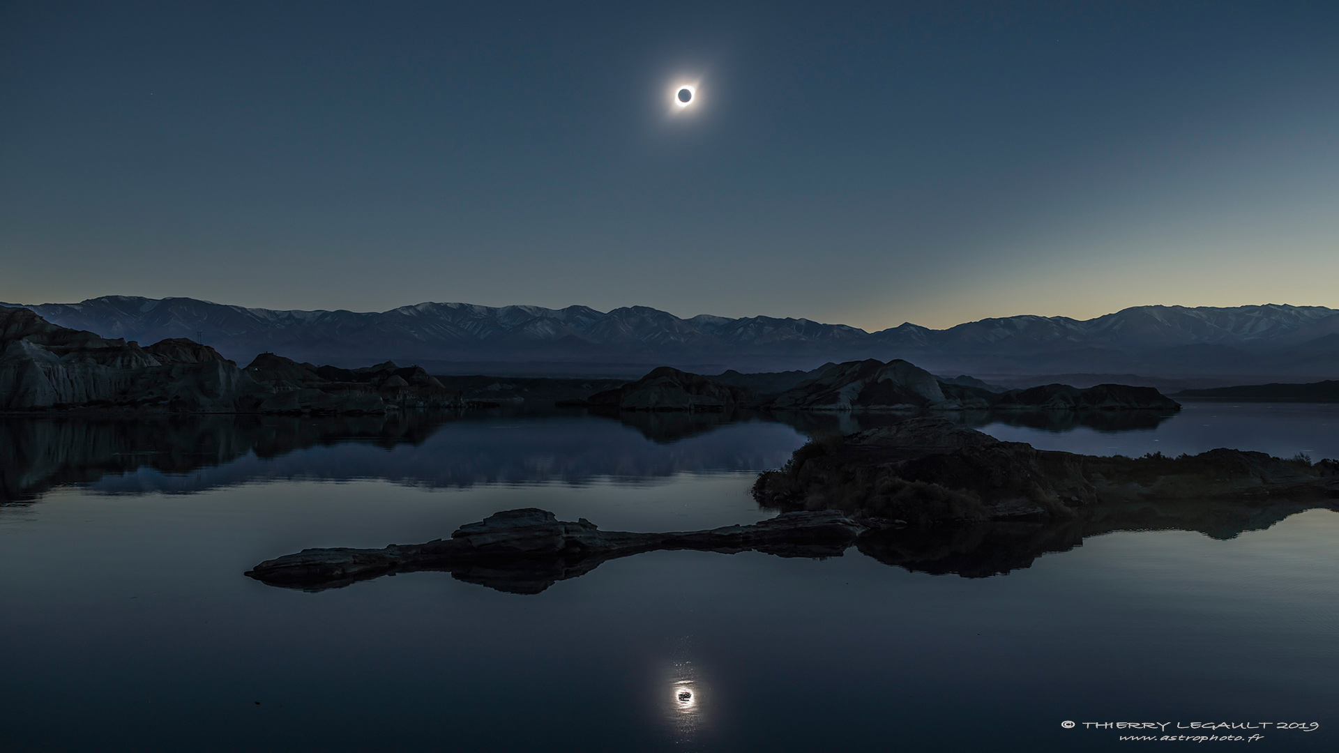 APOD: 2019 August 5 - A Total Solar Eclipse Reflected