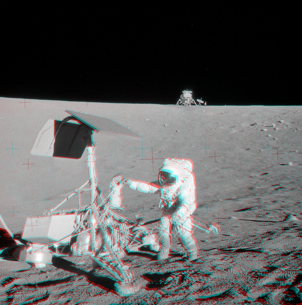 阿波罗12号和测量员3号立体视图