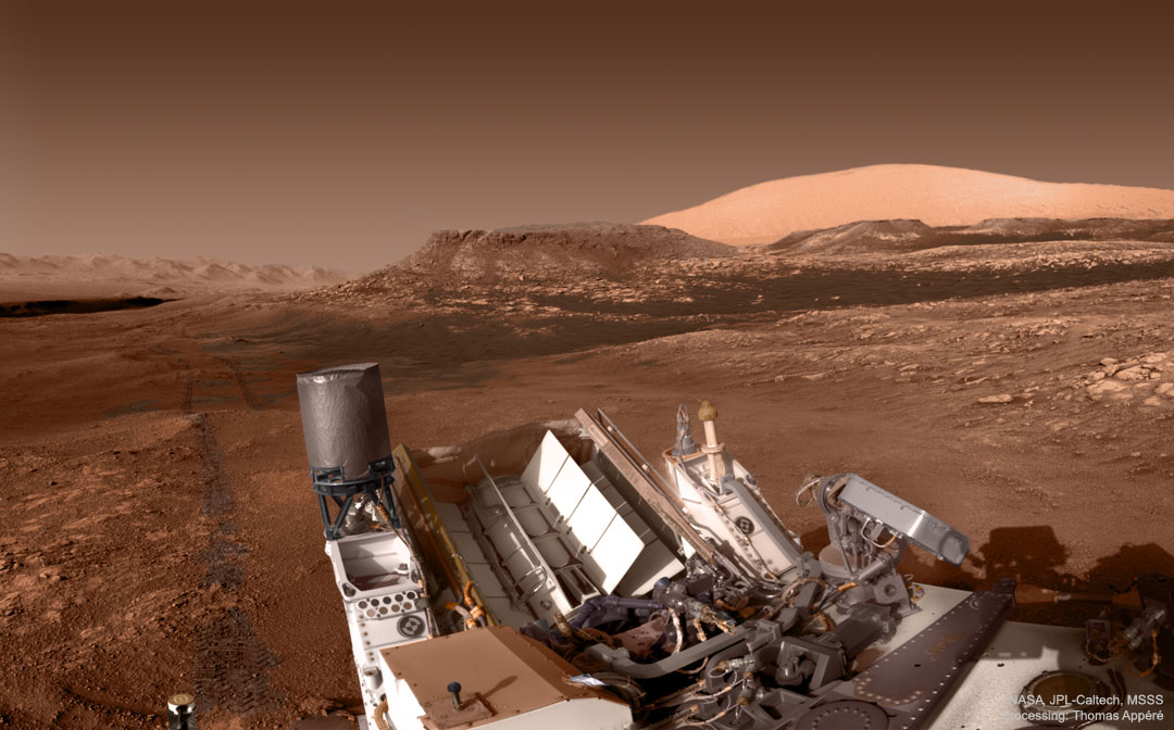 火星上的山丘、山脊和足迹