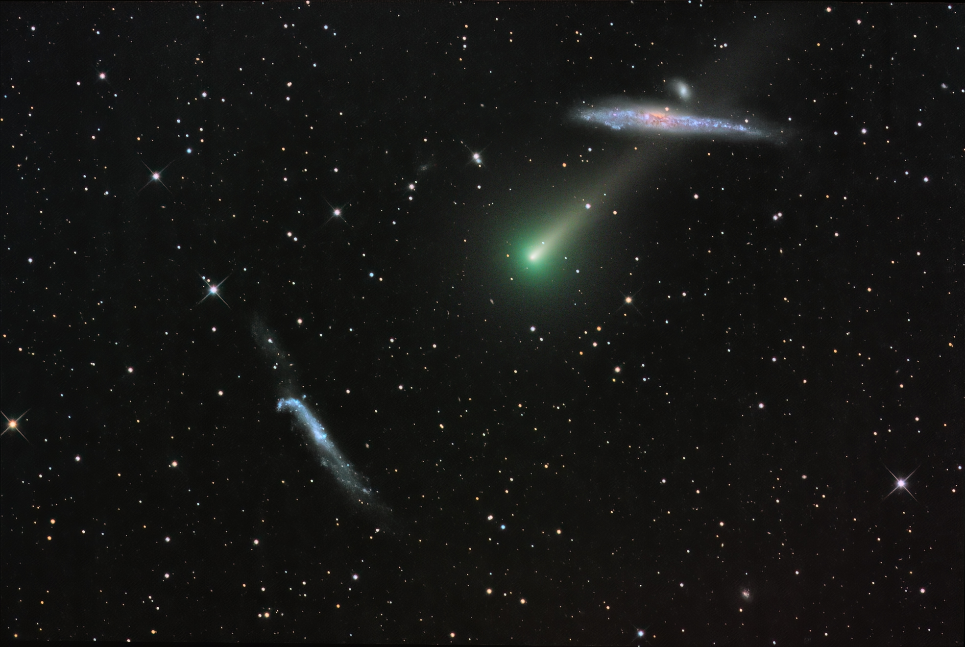 伦纳德彗星和鲸鱼星系