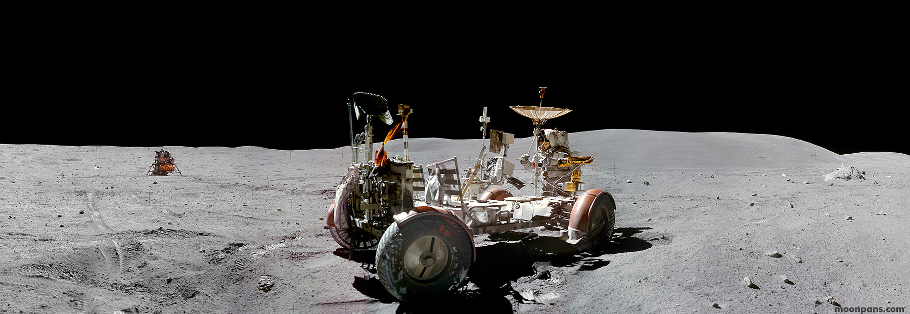 阿波罗 16 号的月面全景图