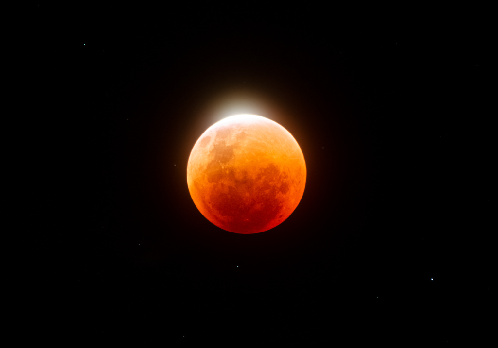 Una joya en la Luna de Flores