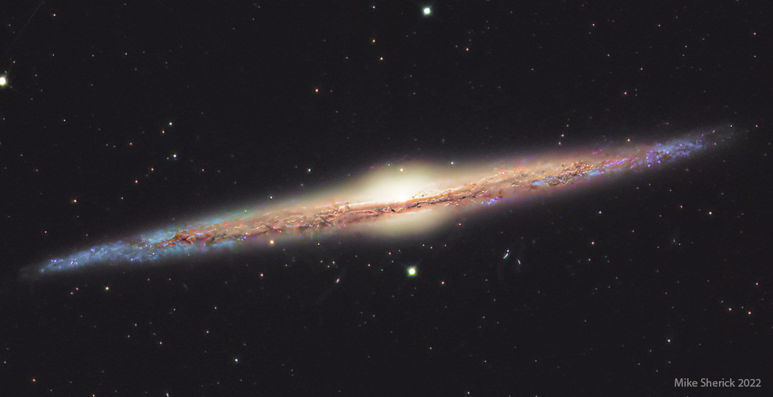 NGC 4565: Galaxia de canto