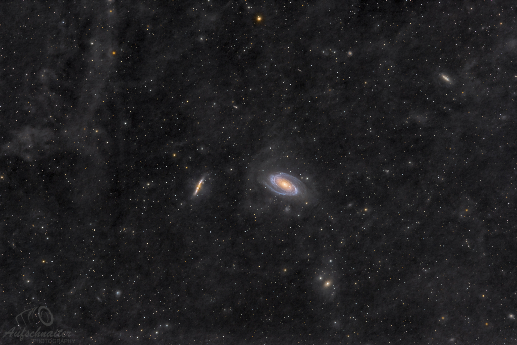 星系大战: M81 和 M82