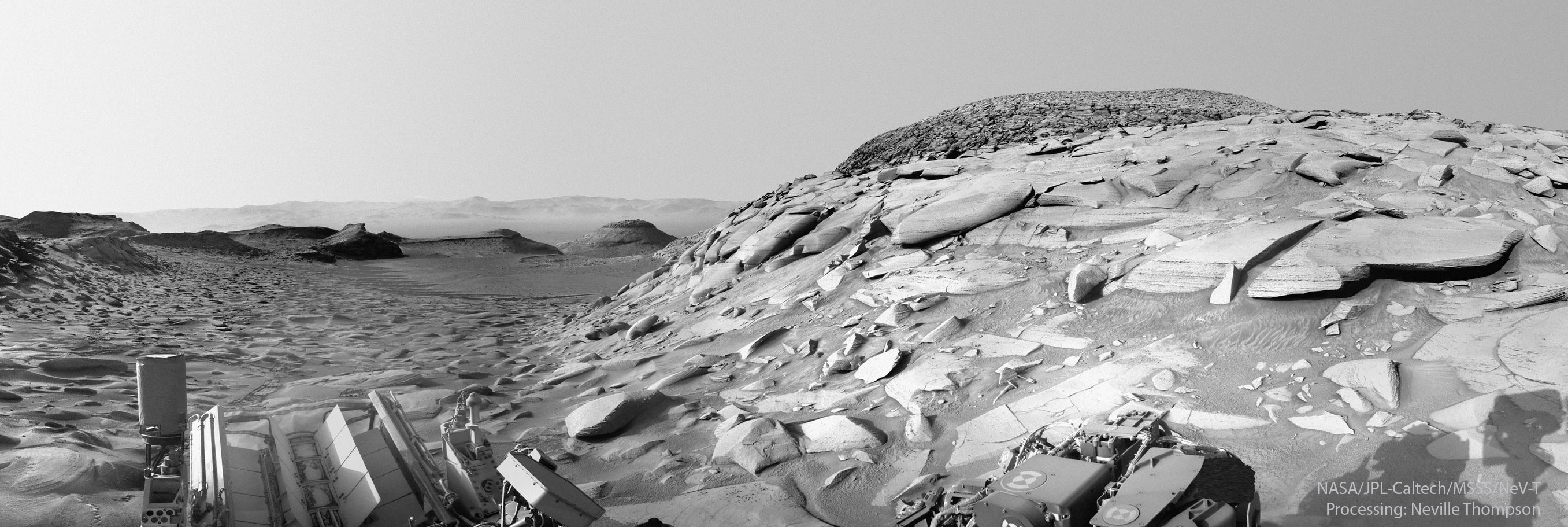 apod-2023-may-2-flat-rock-hills-on-mars