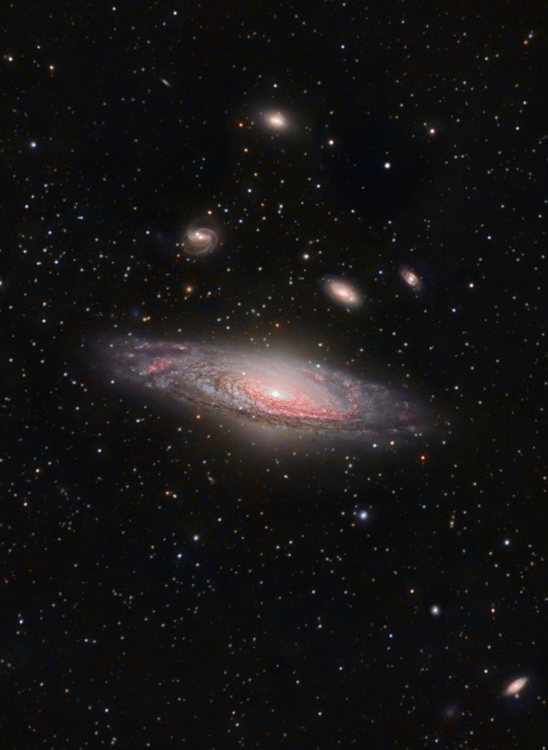 NGC 7331 y más allá