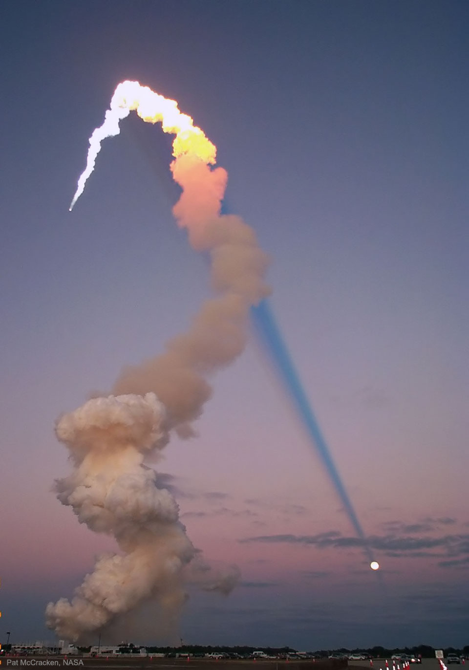 2024年02月11日:直指月亮的火箭烟尘影子-（Rocket Plume Shadow Points to the Moon）