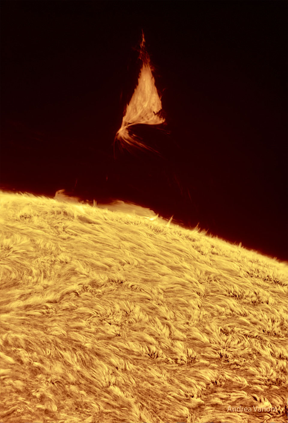 APOD: 2024 September 2 – A Triangular Prominence Hovers Over the Sun